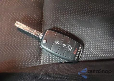 2020 Kia Sportage Lx z USA, uszkodzony, nr VIN KNDPMCAC4L7810286